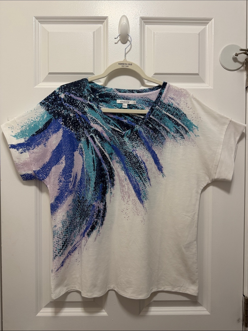 Chico's White Short Sleeve Top with Blue, Teal & Purple Abstract